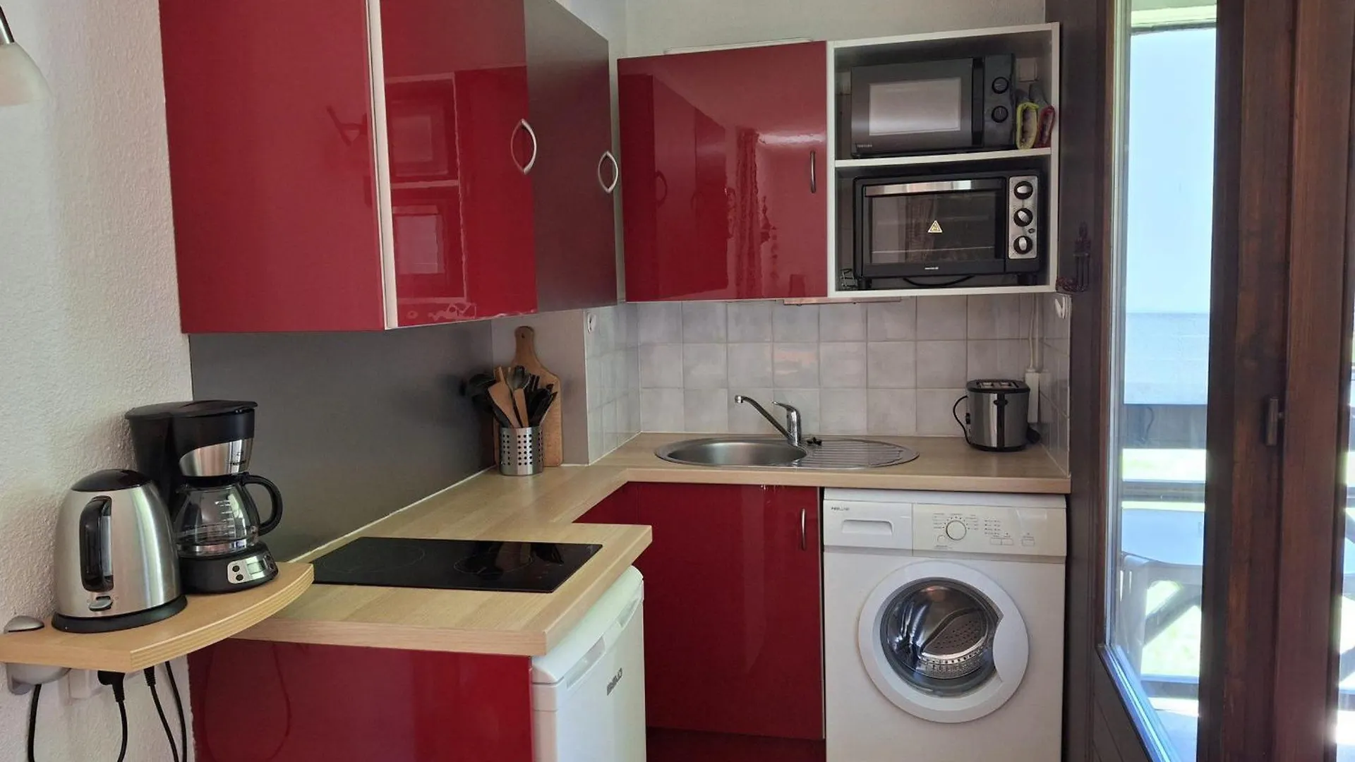 Studio Lumineux 4 Pers. Avec Double Exposition, Balcon, Parking Et Wifi - Brides-Les-Bains - Fr-1-512-178 アパート